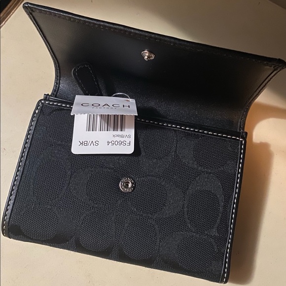 Coach Signature Compact Wallet - Picture 2 of 4